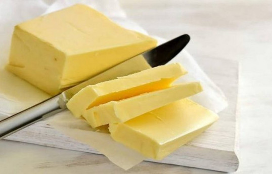 Azerbaijan exempts customs duties on imported cows, chickens, butter