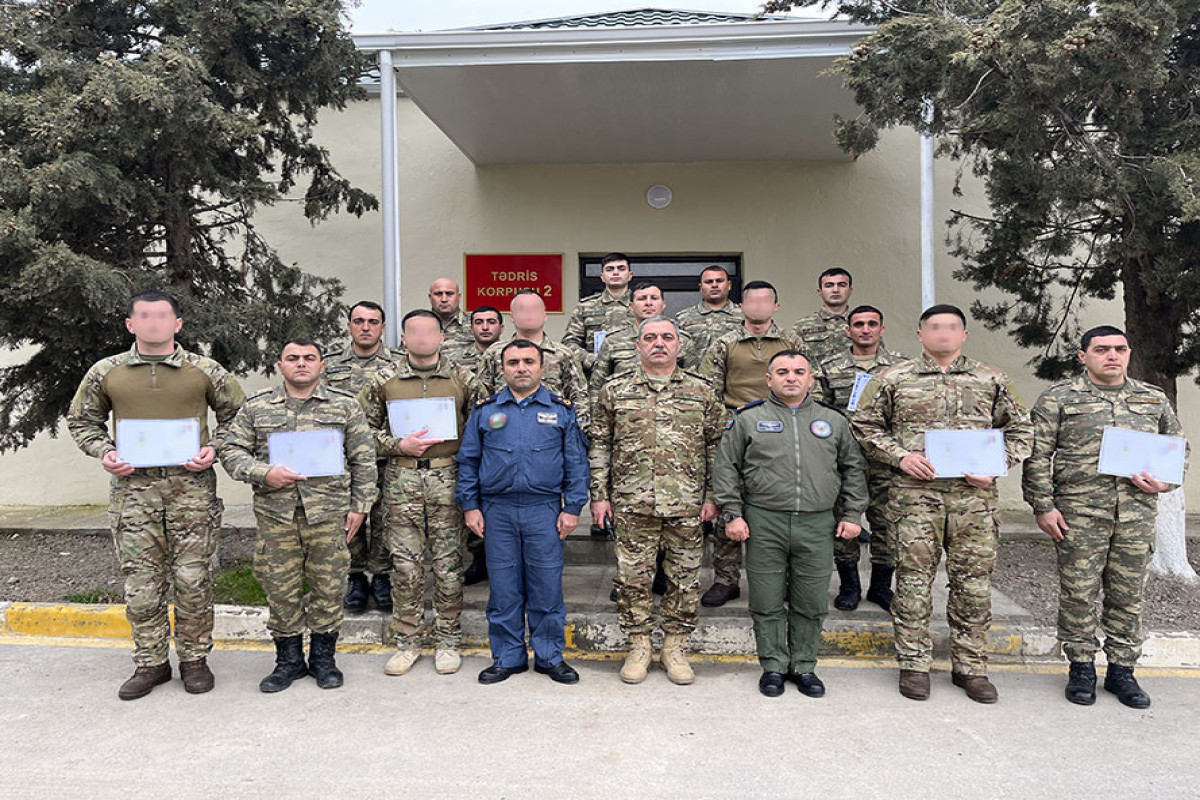Unmanned Aerial Vehicle Course graduates were awarded certificates-Azerbaijan's MoD-PHOTO 