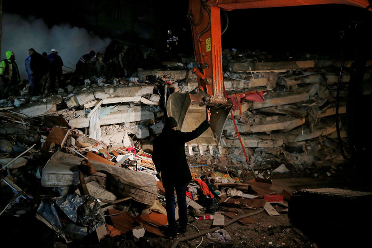 At least 5,606 buildings collapsed during and after the earthquake, Turkish agency says
