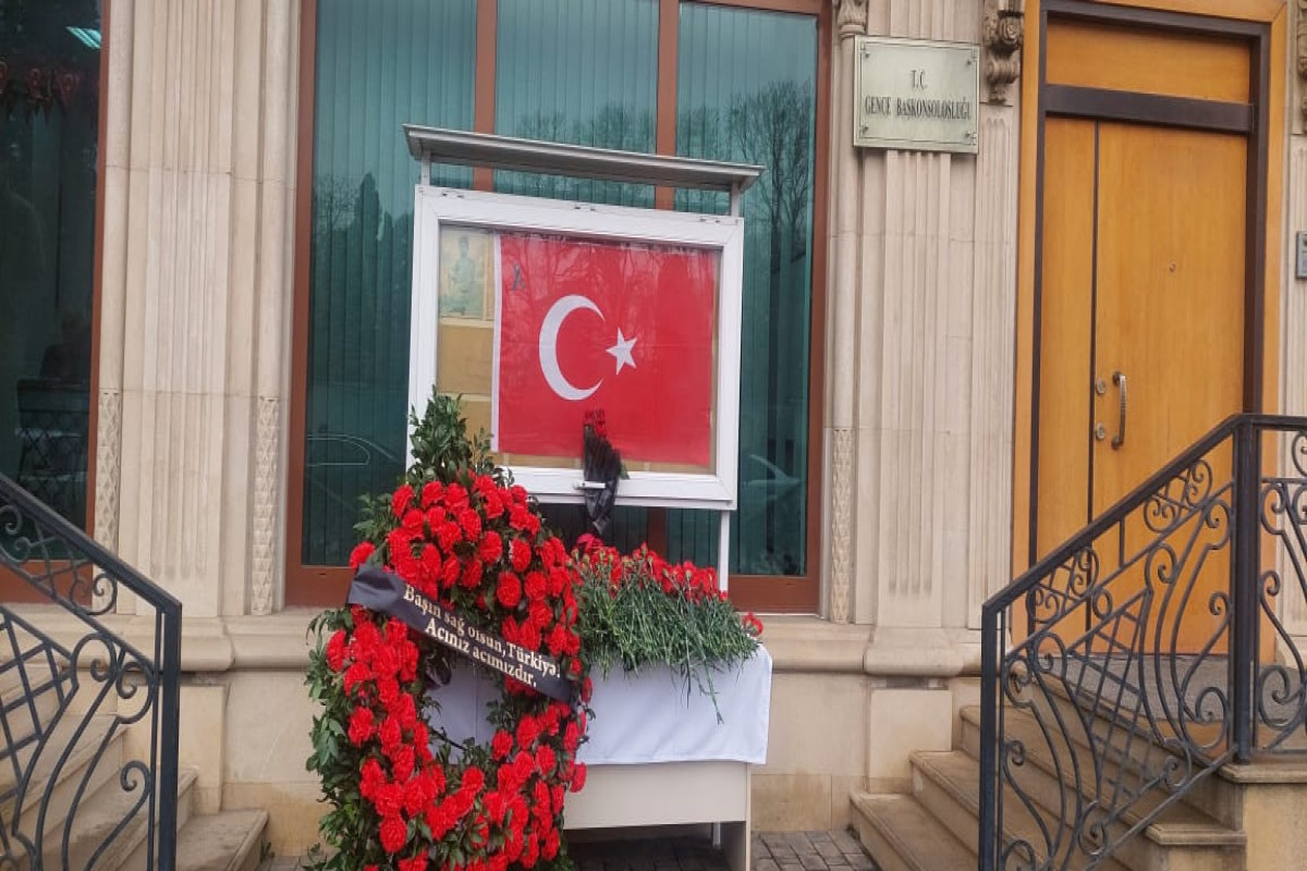 Memory of those who died in the earthquake was commemorated at the Turkish consulate in Azerbaijan's Ganja-PHOTO 