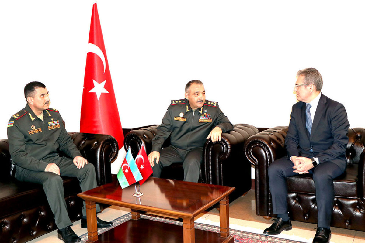 Azerbaijan's Deputy Defense Minister expressed condolences to the Consul General of Türkiye to Ganja