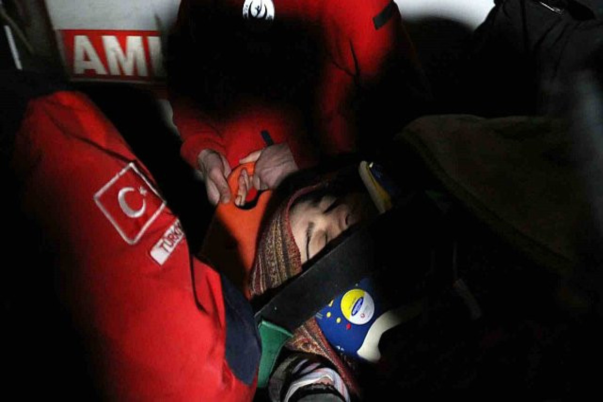 A 9-month pregnant woman rescued under rubble after 70 hours in Turkiye