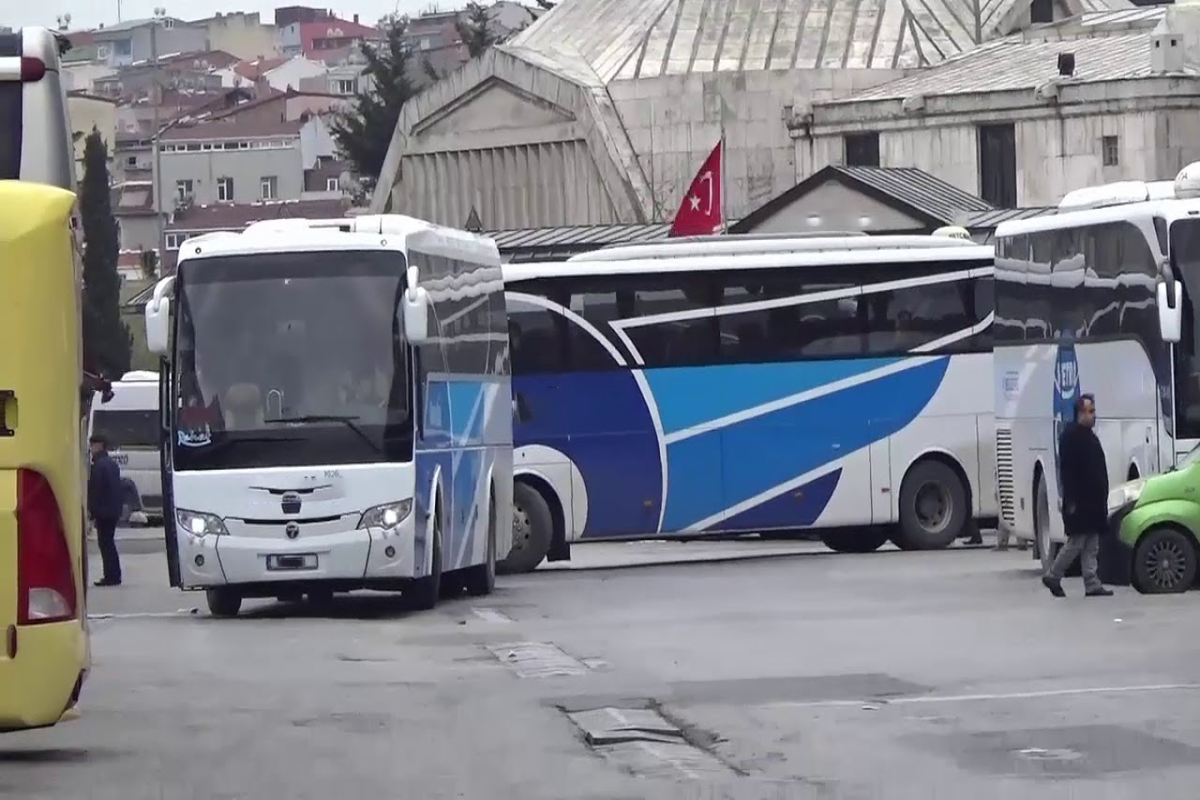 4 buses evacuating Azerbaijanis from Turkiye crossed Georgian border