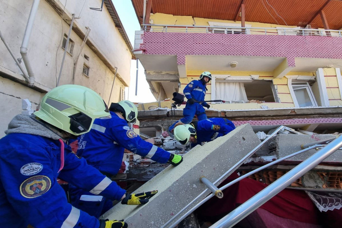 Ukrainian rescuers arrive in Turkiye to help after deadly earthquakes
