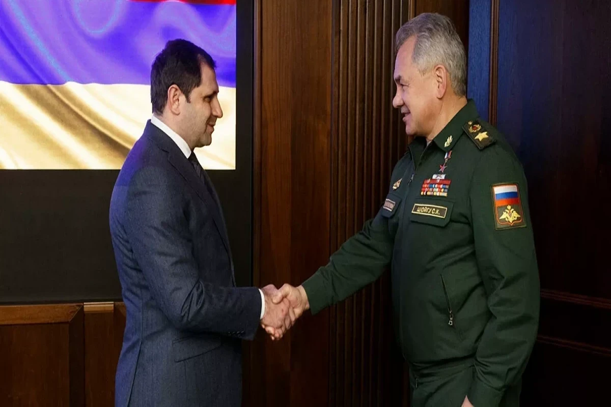 Suren Papikyan and Sergei Shoigu