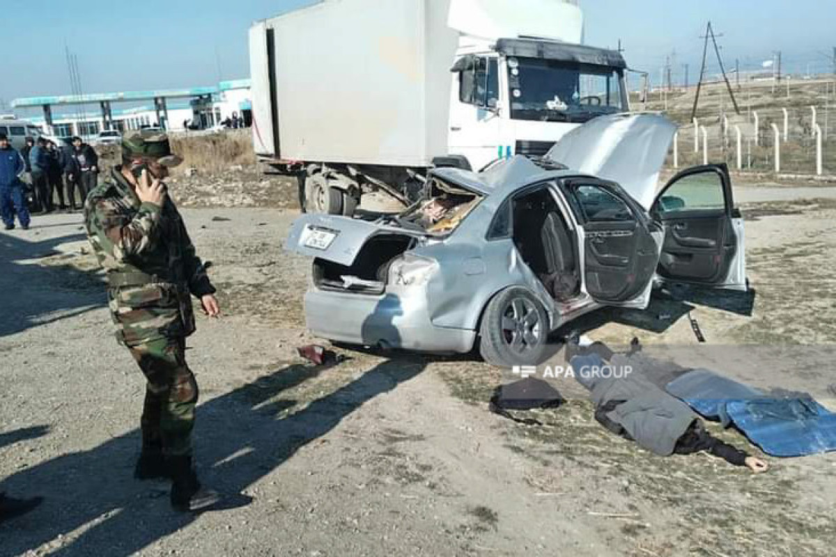 Traffic accident leaves 4 dead in Baku's Siyazan district