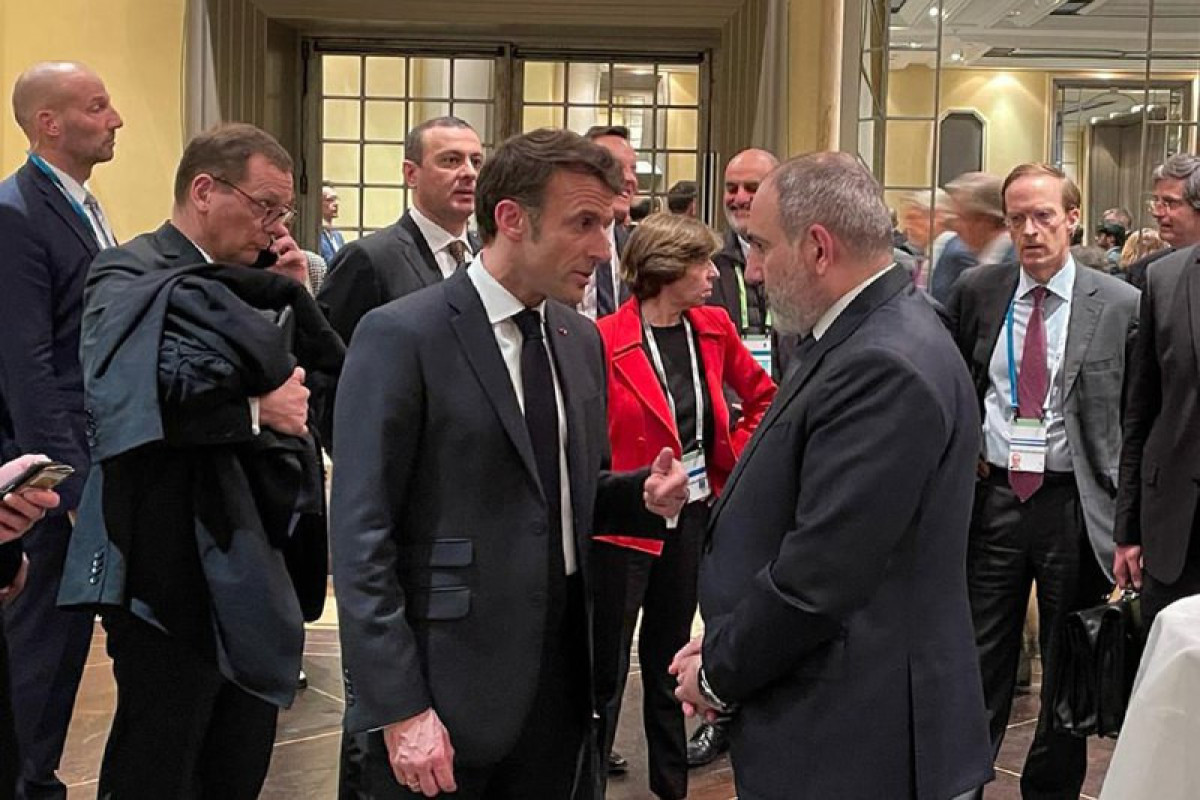 Armenian Prime Minister Nikol Pashinyan, French President Emmanuel Macron
