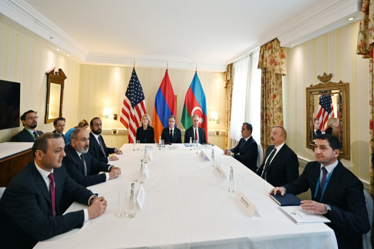 President Ilham Aliyev held joint meeting with US Secretary of State and Armenian Prime Minister in Munich-UPDATED 