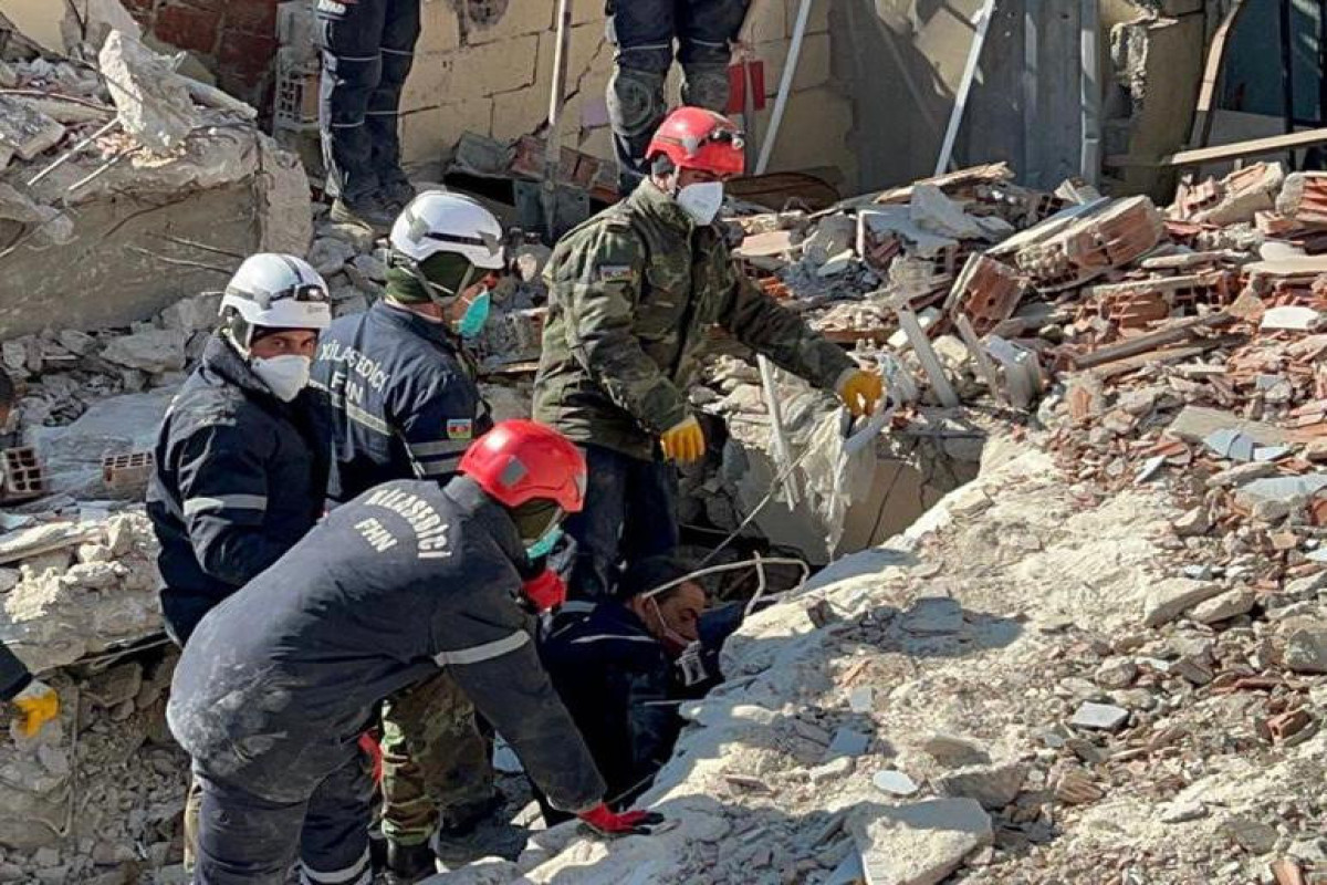 Azerbaijani rescuers continue search and rescue operations in two regions of Türkiye-VIDEO 