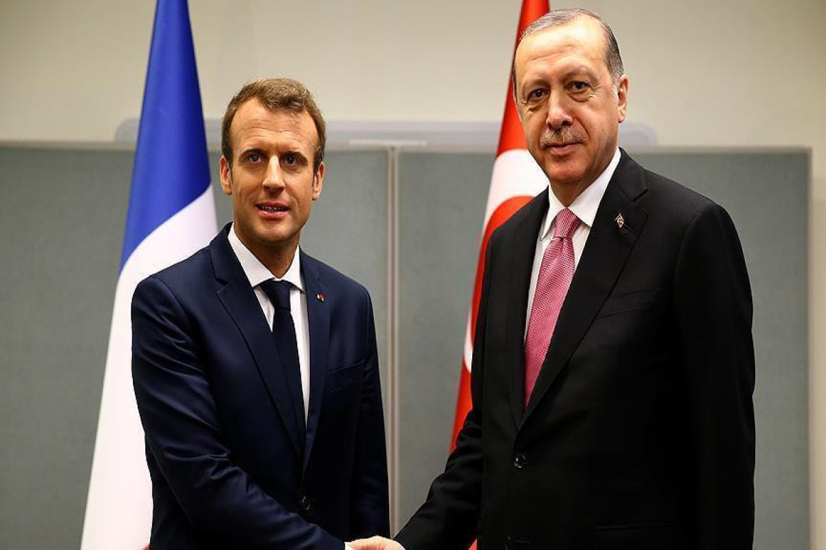 Erdoğan and Macron hold a phone conversation