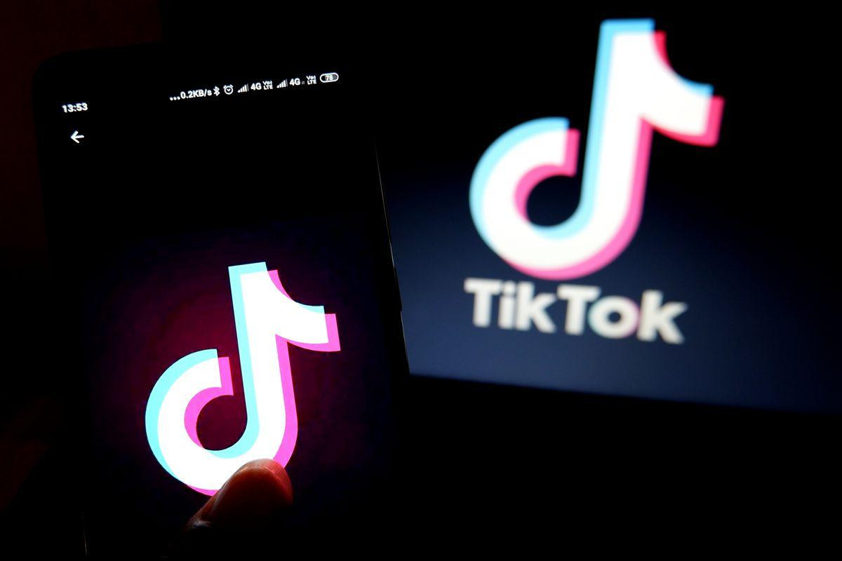 White House sets deadline for purging TikTok from federal devices