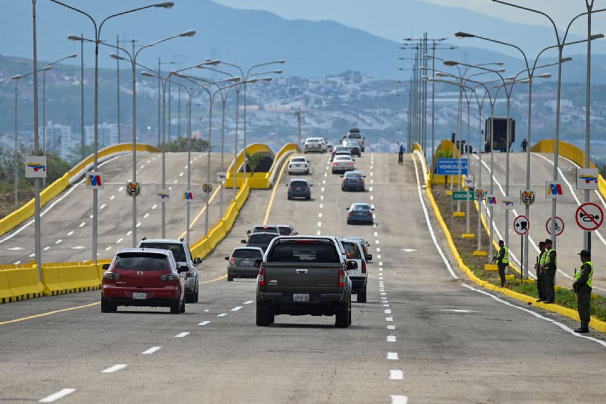 Venezuela and Colombia fully reopen shared border