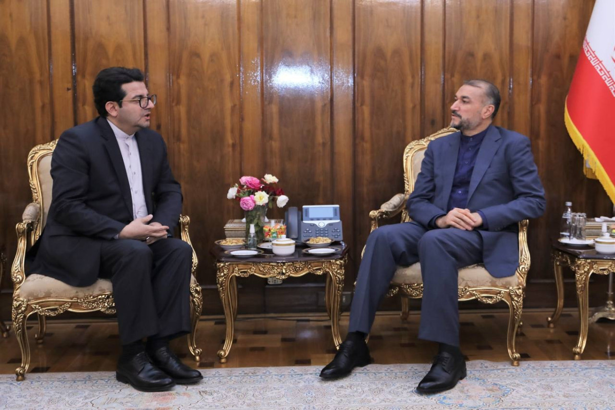 Iranian FM instructed Iranian ambassador to develop relations with Azerbaijan