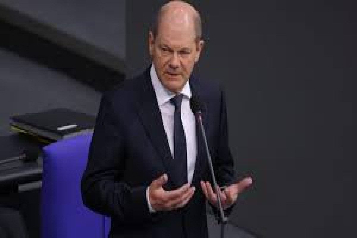 German Chancellor Scholz calls Zelensky after announcing latest round of military aid
