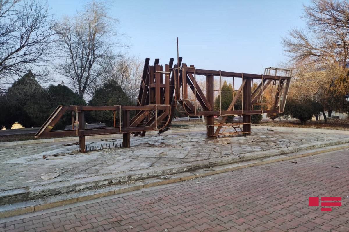 Azerbaijan's Nakhchivan demolishes monument built for communists-PHOTO 