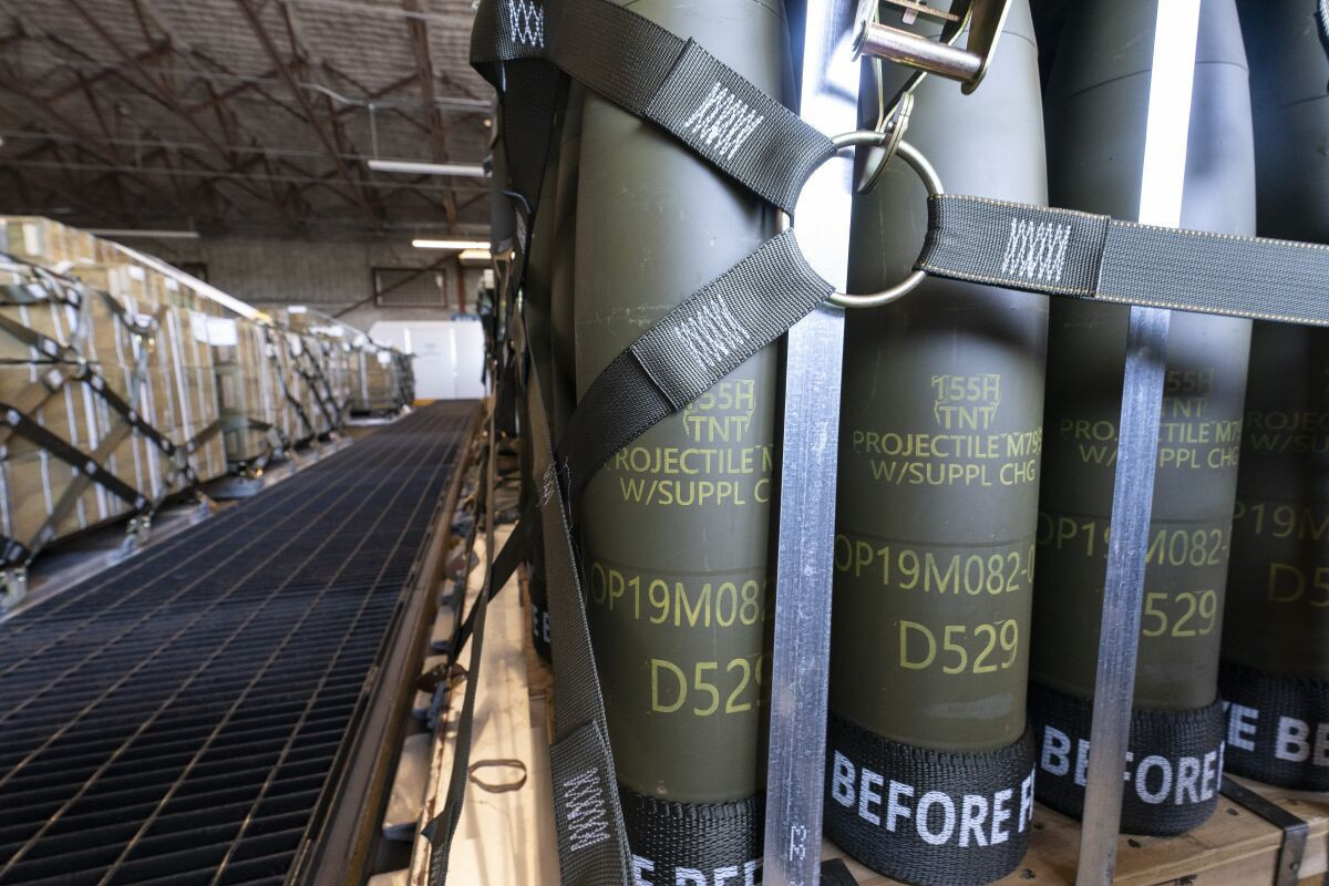 Pentagon Sends U.S. Arms Stored in Israel to Ukraine