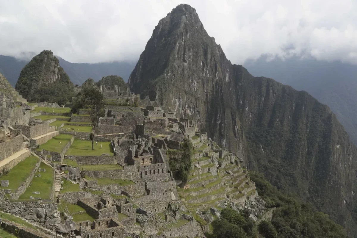 Peru's Authorities Indefinitely Suspend Access to Machu Picchu Due to Ongoing Protests