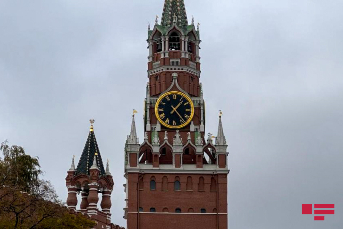 Kremlin says it not discussing to limit Russians' ability to leave country