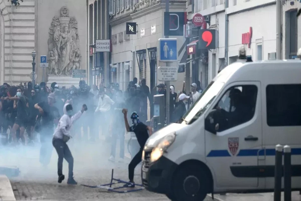 France: 427 people arrested in fifth night of unrest-PHOTO -VIDEO -UPDATED 