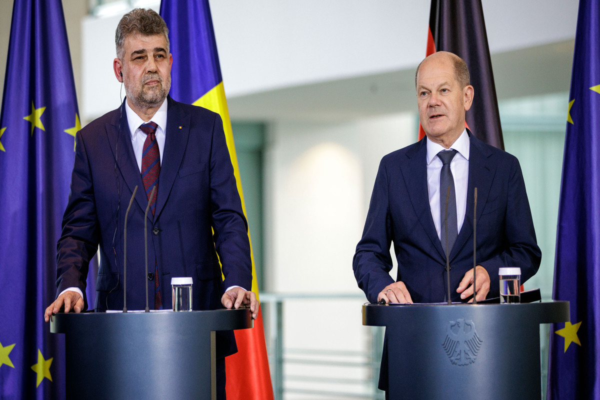 Ukraine has "proceeded in a very precise and well-organized way so far," German chancellor says