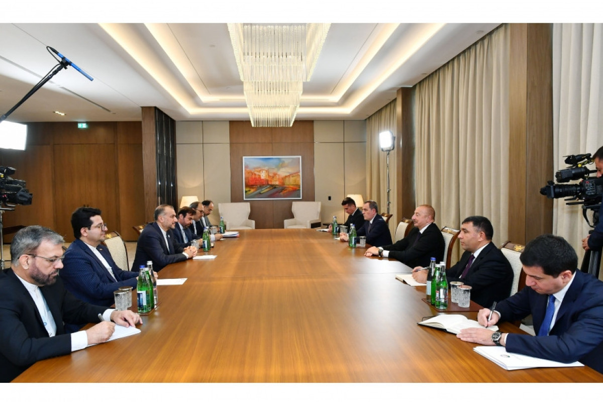 President Ilham Aliyev receives Iran's Minister of Foreign Affairs