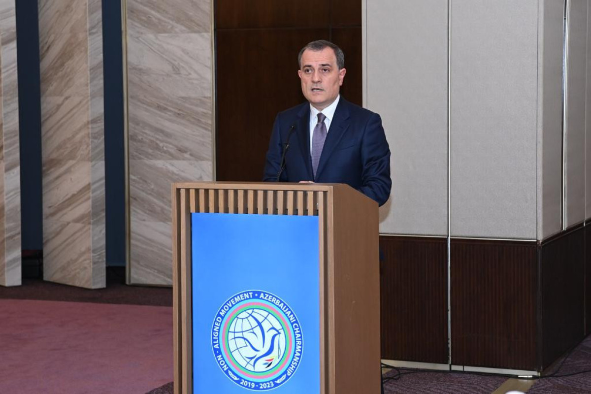 Jeyhun Bayramov addresses the event dedicated to the 100th birth anniversary of Heydar Aliyev