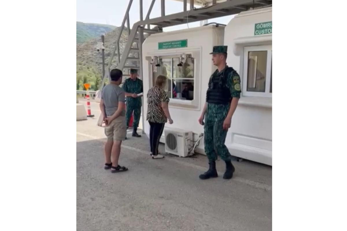 Armenian residents of Karabakh move unimpededly in Khankandi-Gorus direction