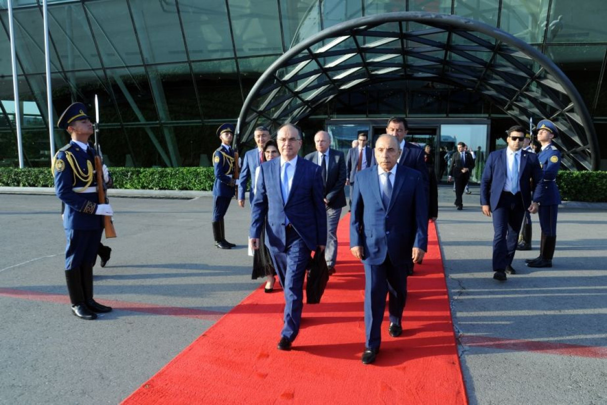 Albanian President concludes his visit to Azerbaijan