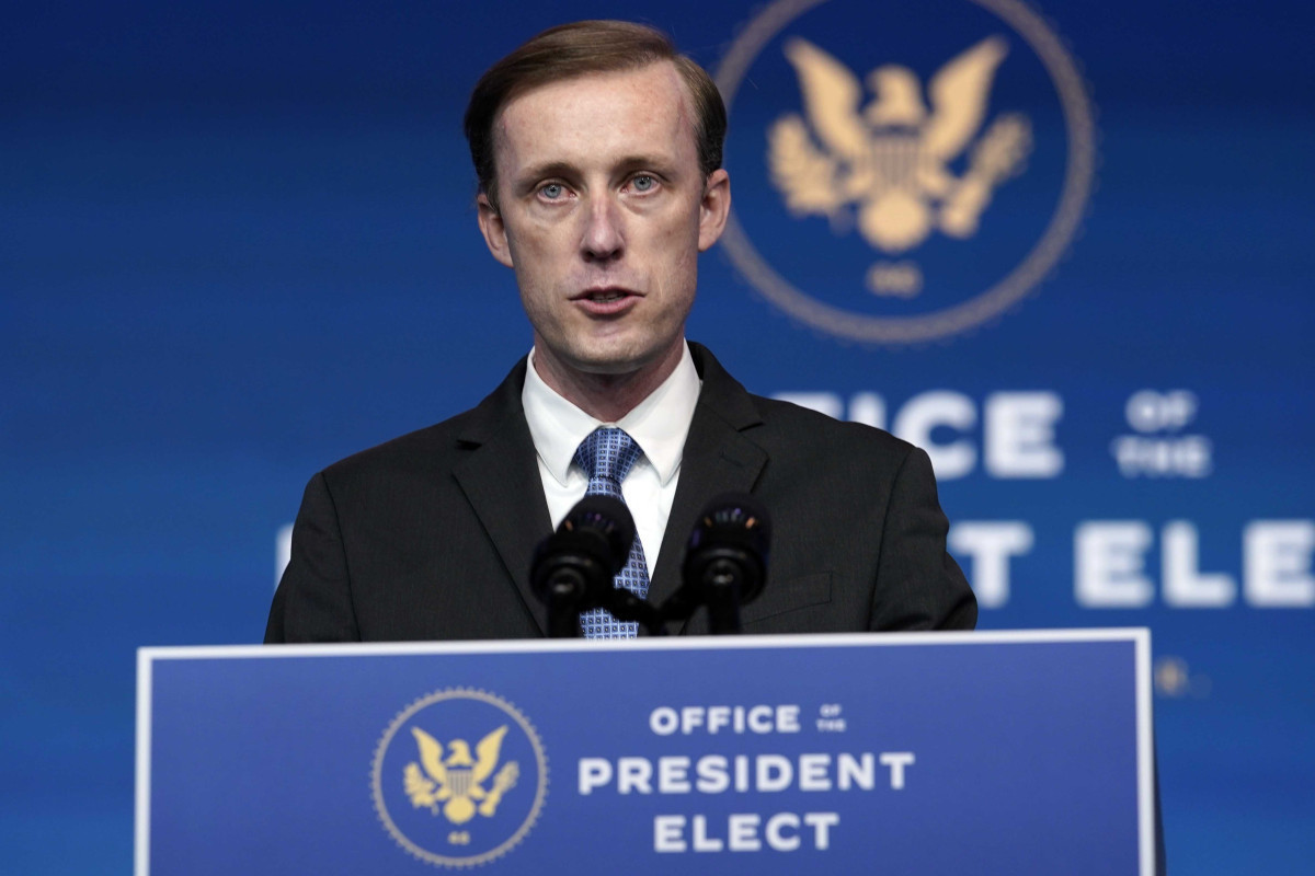 White House says cluster munition provisions to Ukraine are "temporary"