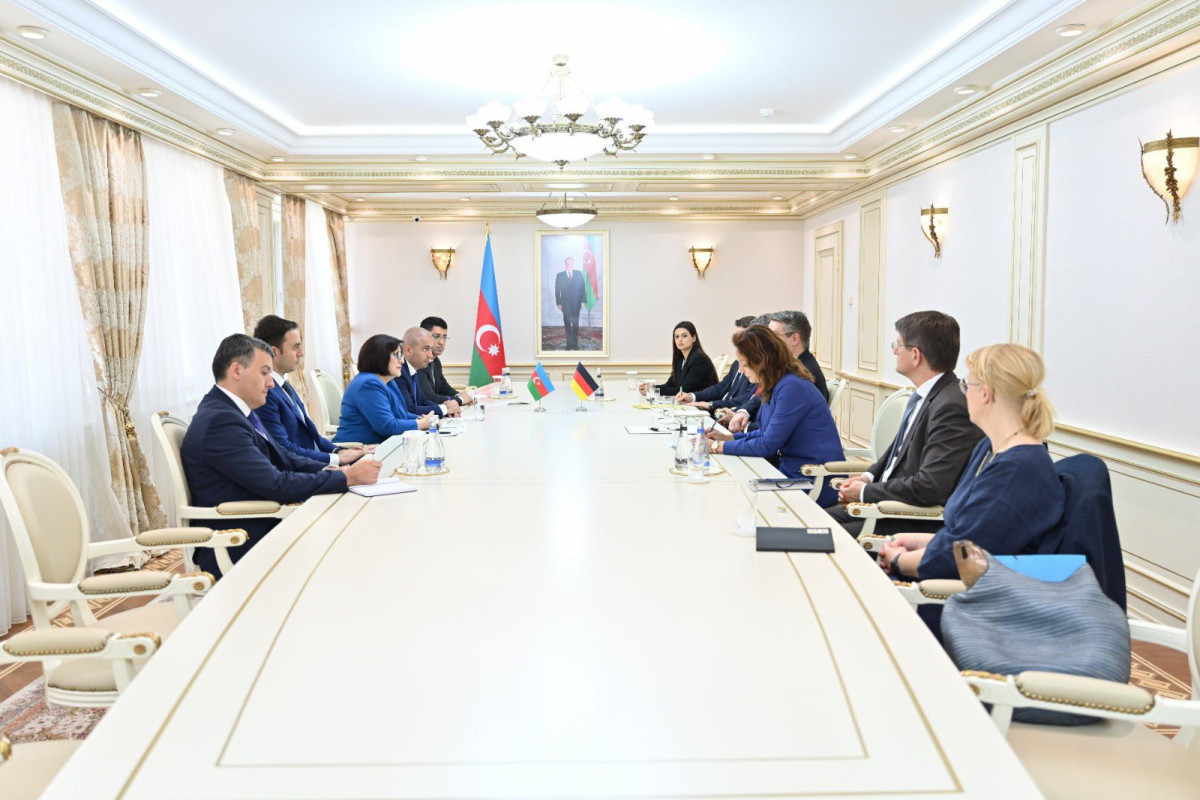 Speaker of Azerbaijani Milli Majlis meets with German State Minister