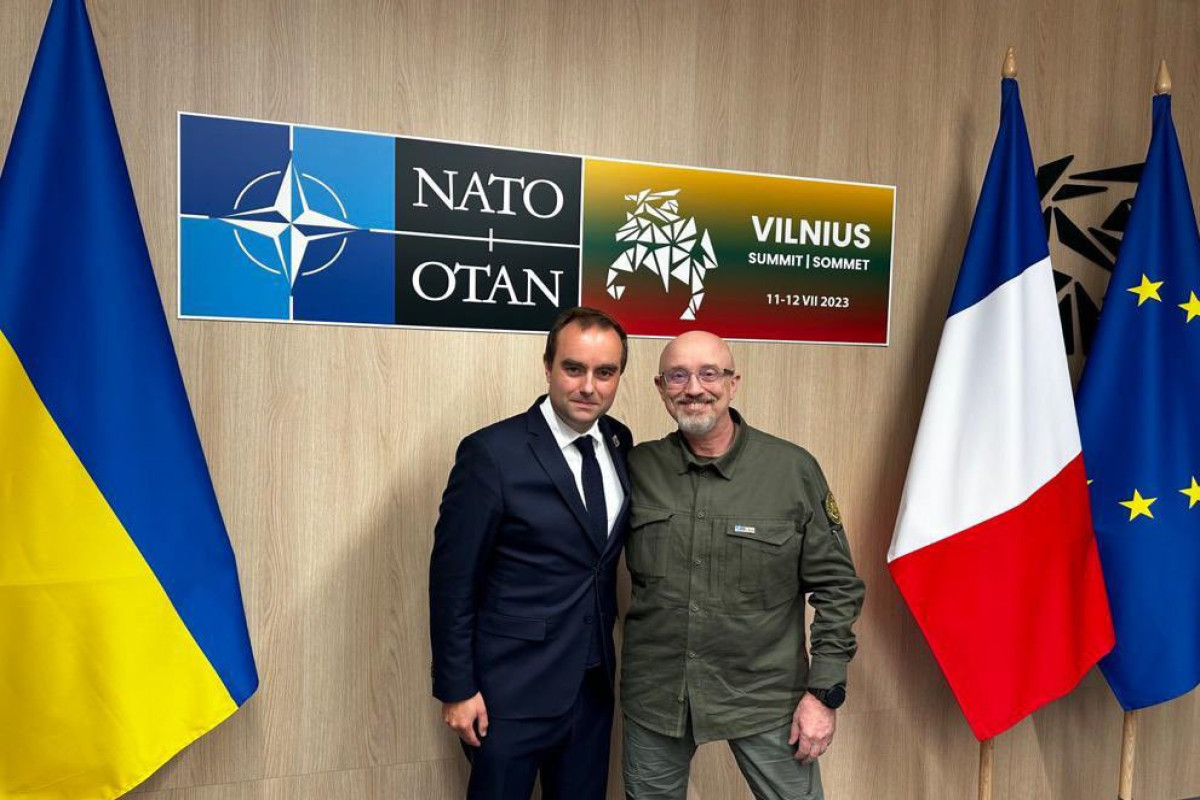 Ukrainian, French defense ministries sign agreement