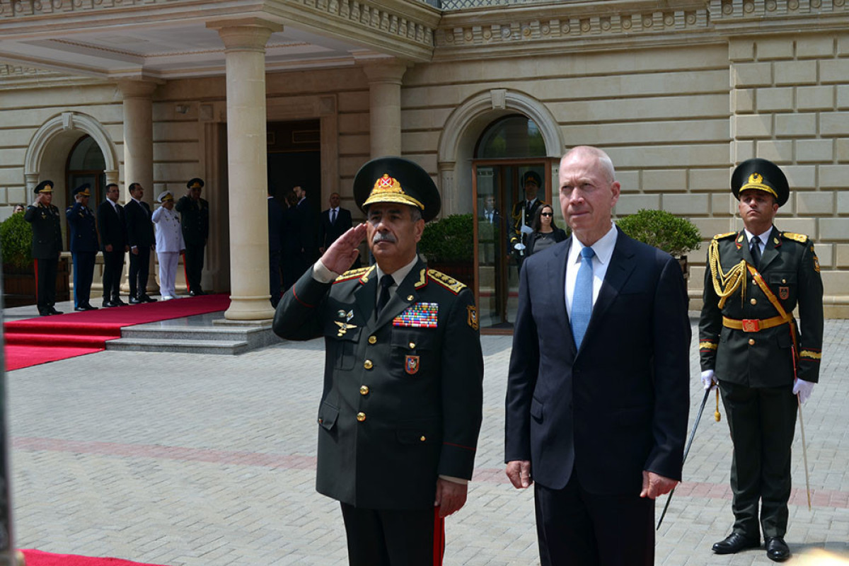 Azerbaijan Defense Minister met with his Israeli counterpart