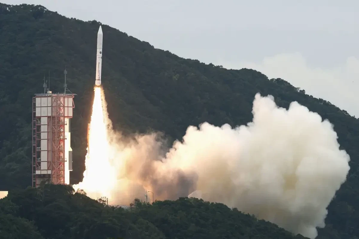 Japan rocket engine explodes during test