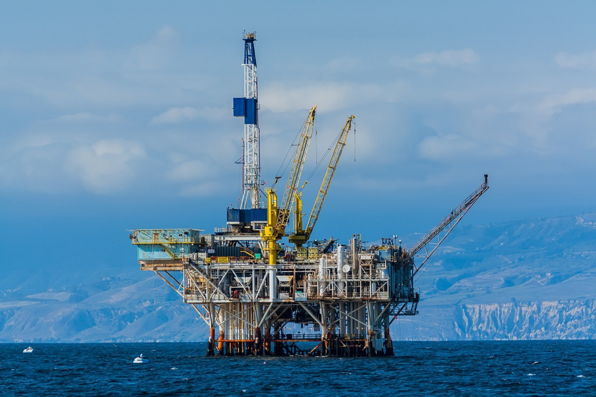 Oil prices decreased on world market