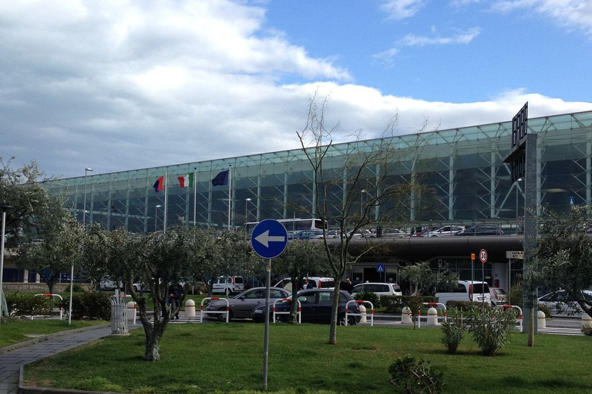 Italy shuts main Sicily airport for 3 days due to fire