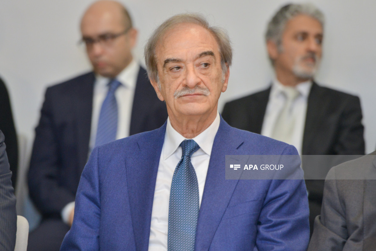 Polad Bulbuloglu, Azerbaijani Ambassador to Russia
