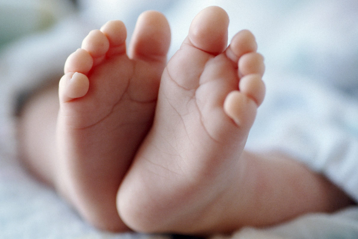 10-15-day-old infant was found in a garbage dump in Baku