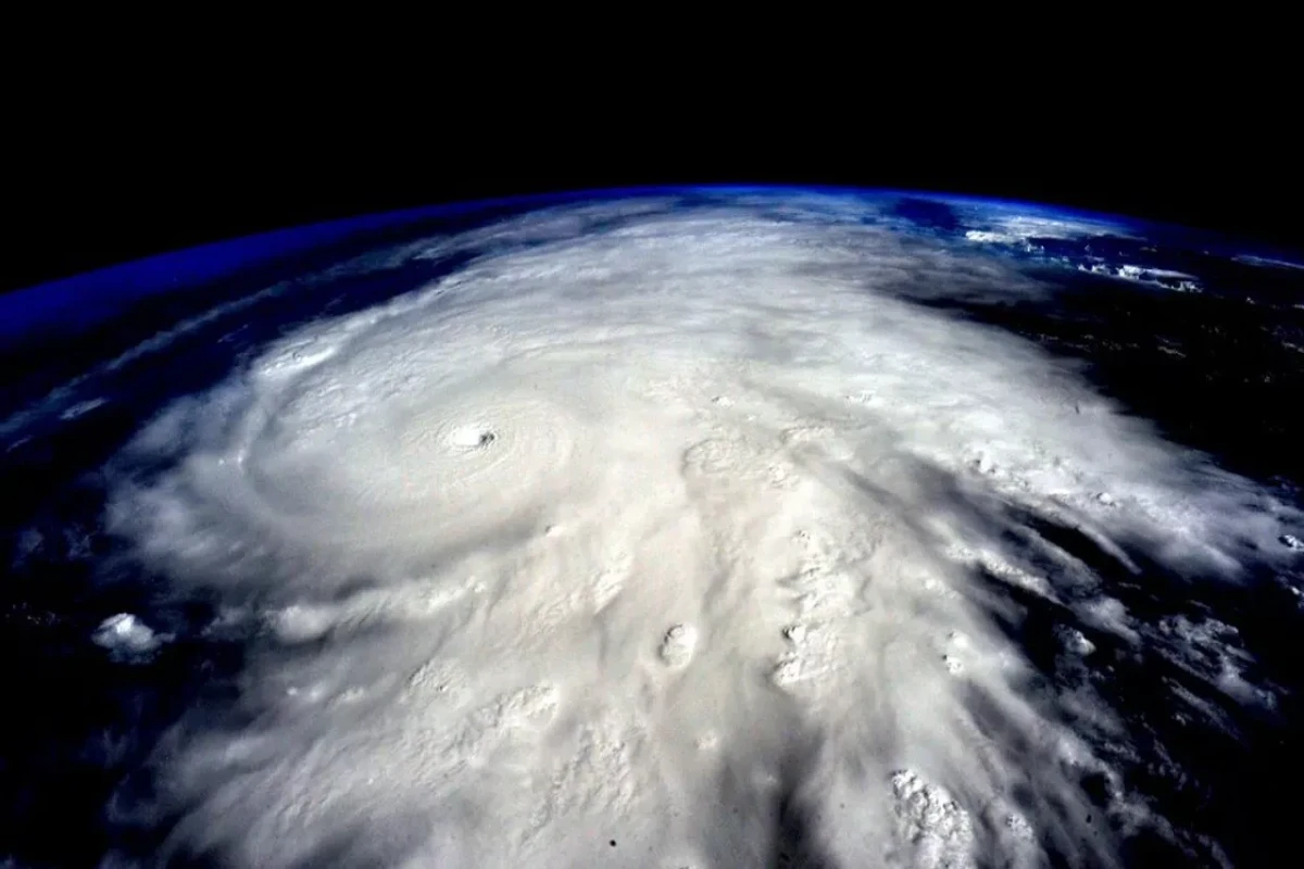 Hawaii under state of emergency as Tropical Storm Calvin pummels Big Island