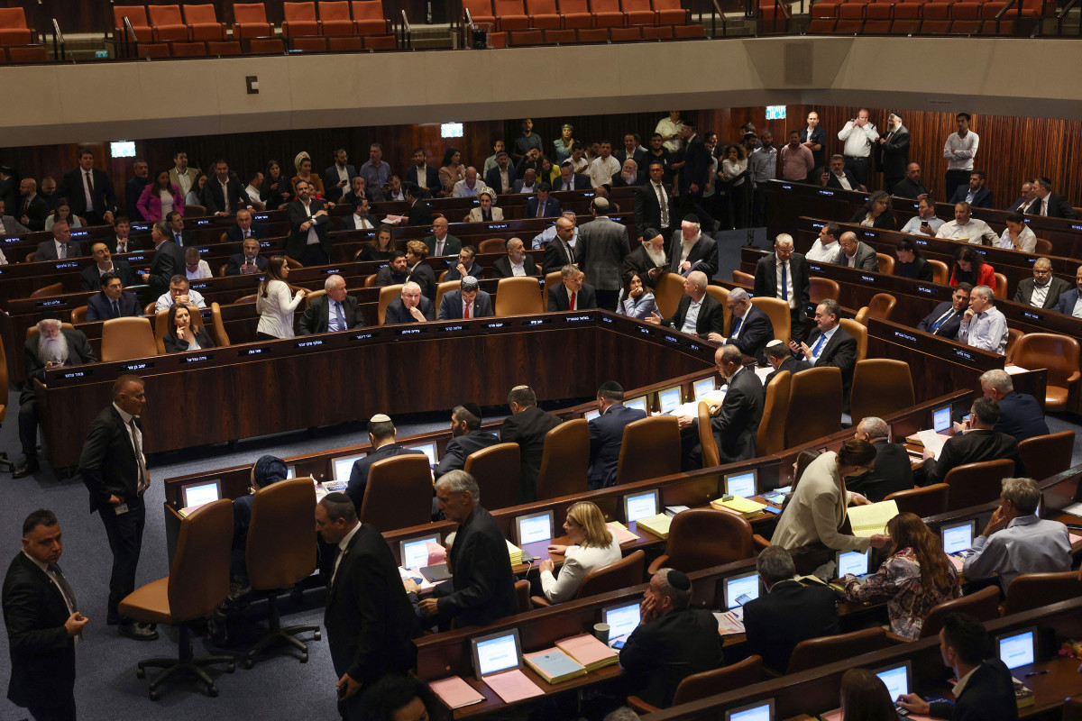 Israeli government passes law to limit Supreme Court power, defying mass protests