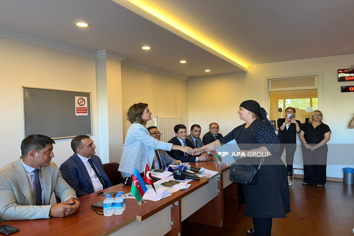 Passports issued to group of people who are believed to be Azerbaijani citizens living in Türkiye with no documents-PHOTO 