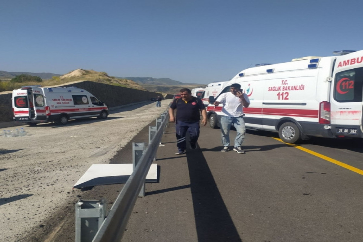 5 dead, 23 injured after bus falls off viaduct in Türkiye's Kars