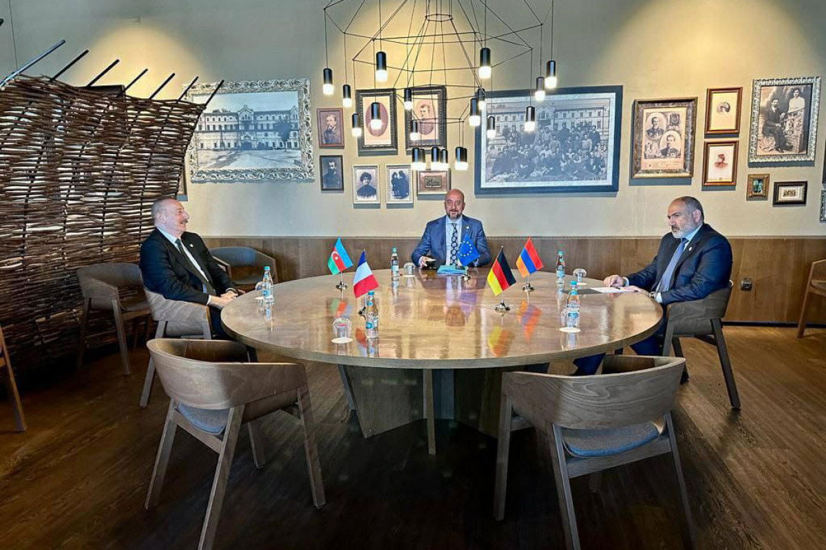 Informal meeting of leaders of Azerbaijan, Armenia and European Council was held in Chișinău