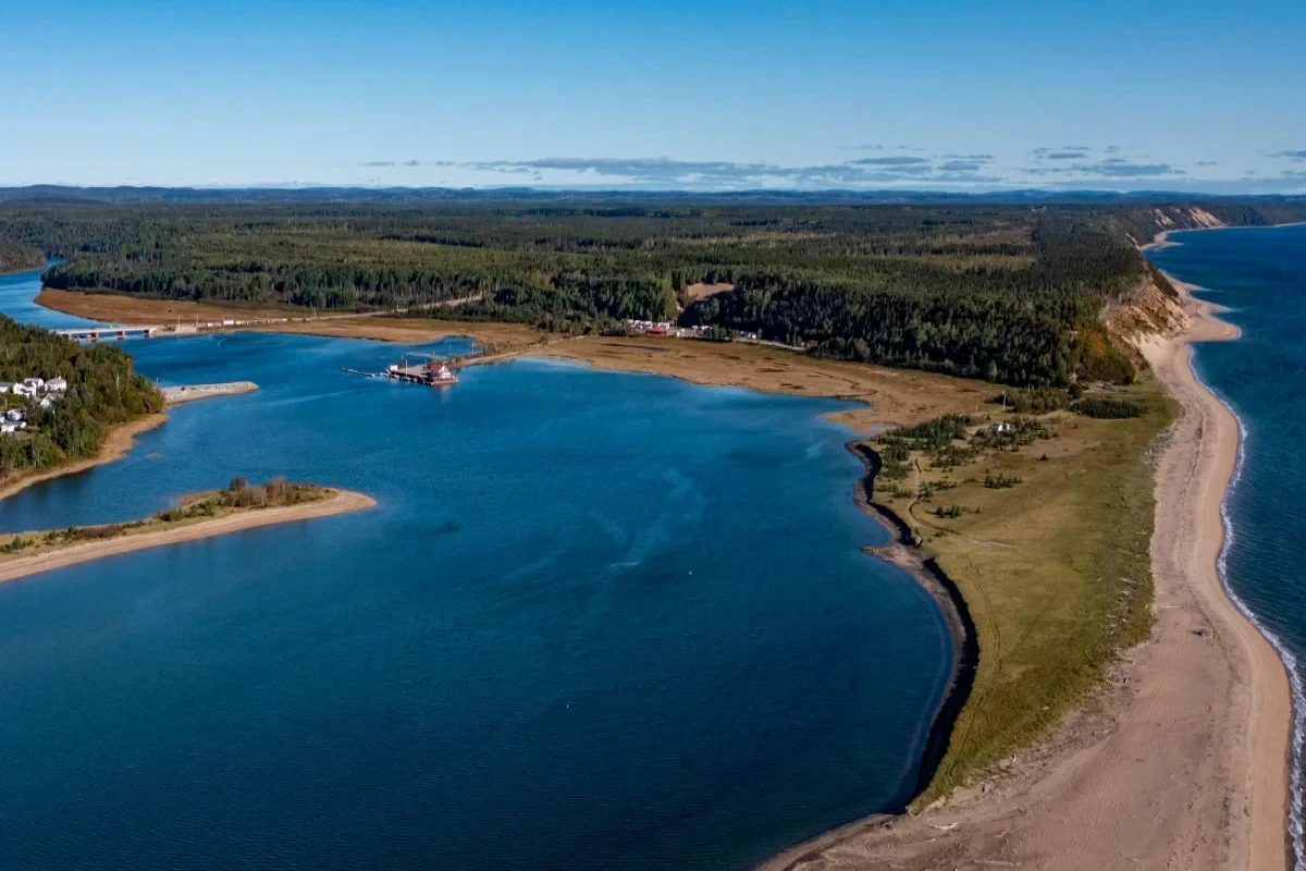 Four children die after group swept away by tide in Canada's Quebec