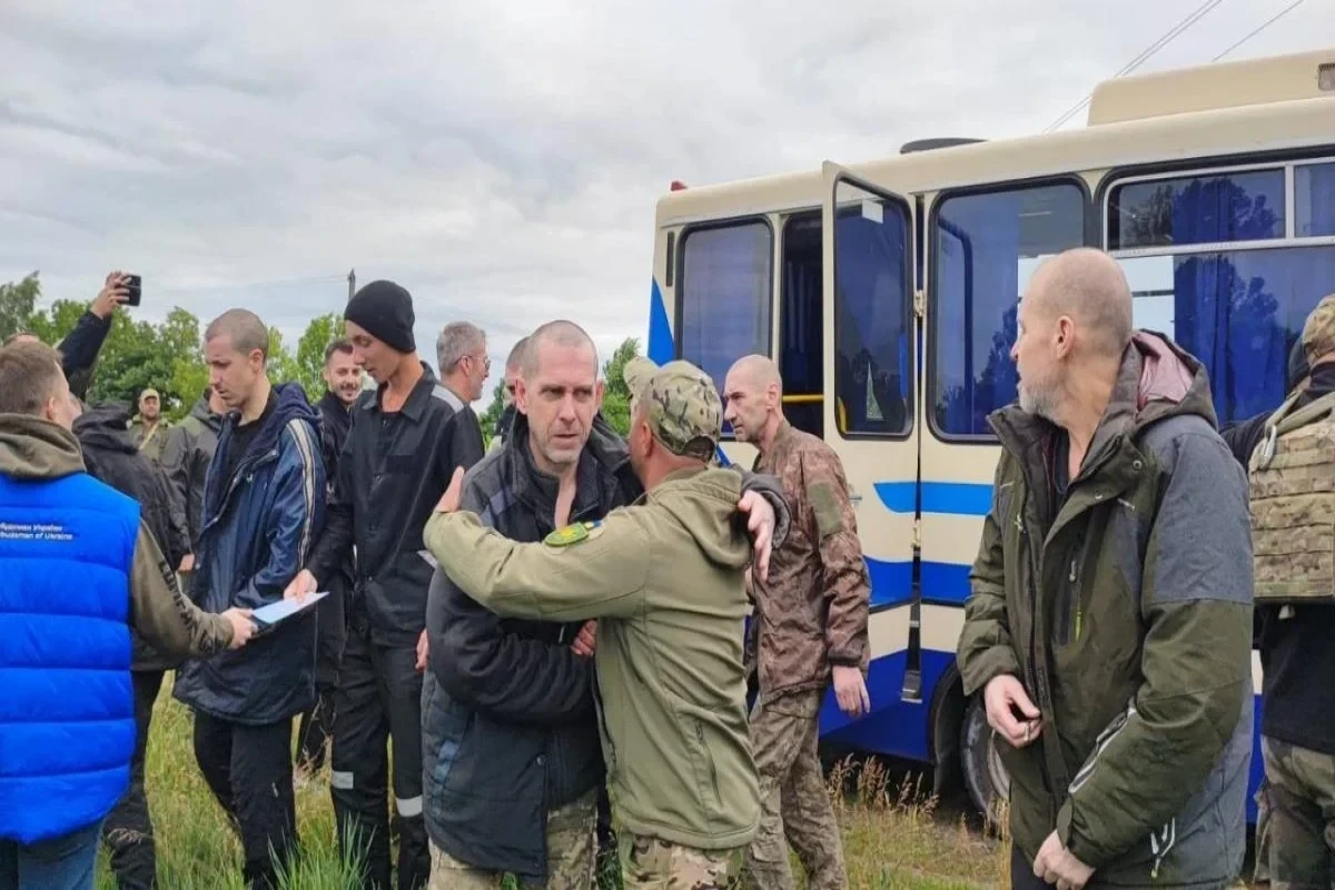 Russia and Ukraine swap total of nearly 200 prisoners