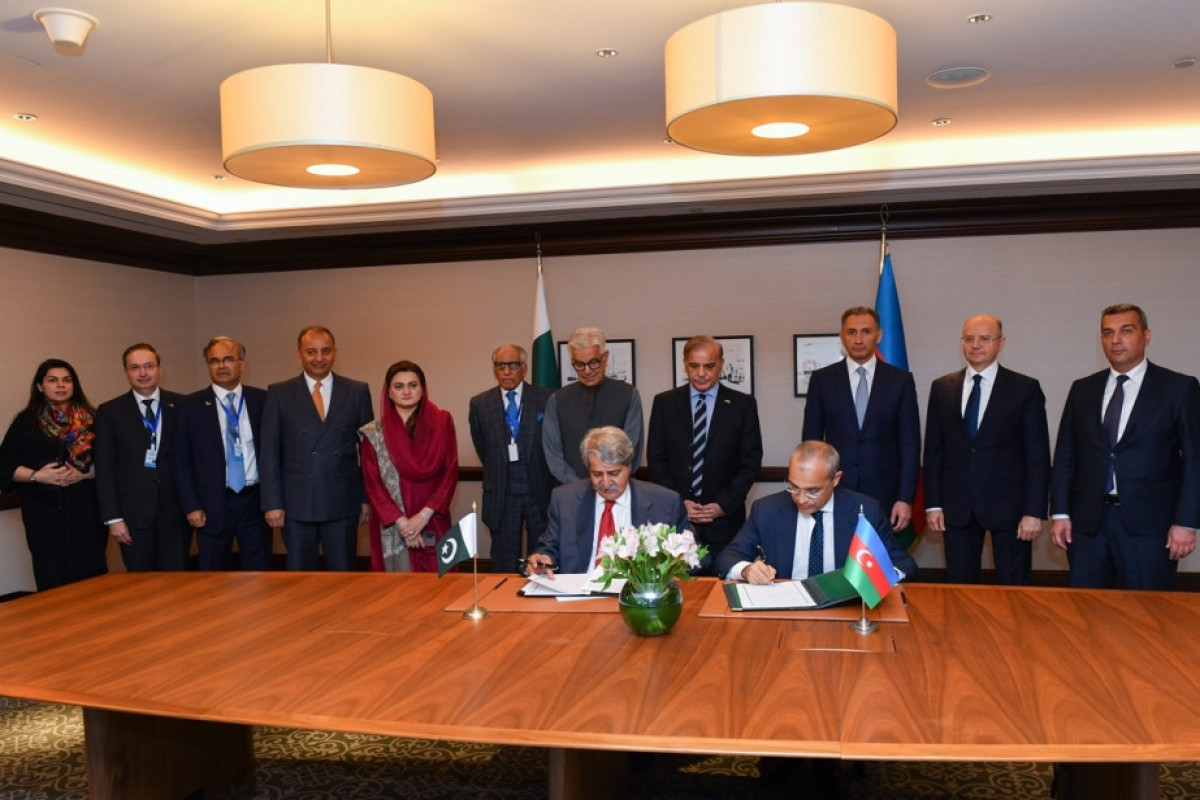 Azerbaijan and Pakistan ink MoU on cooperation in trade