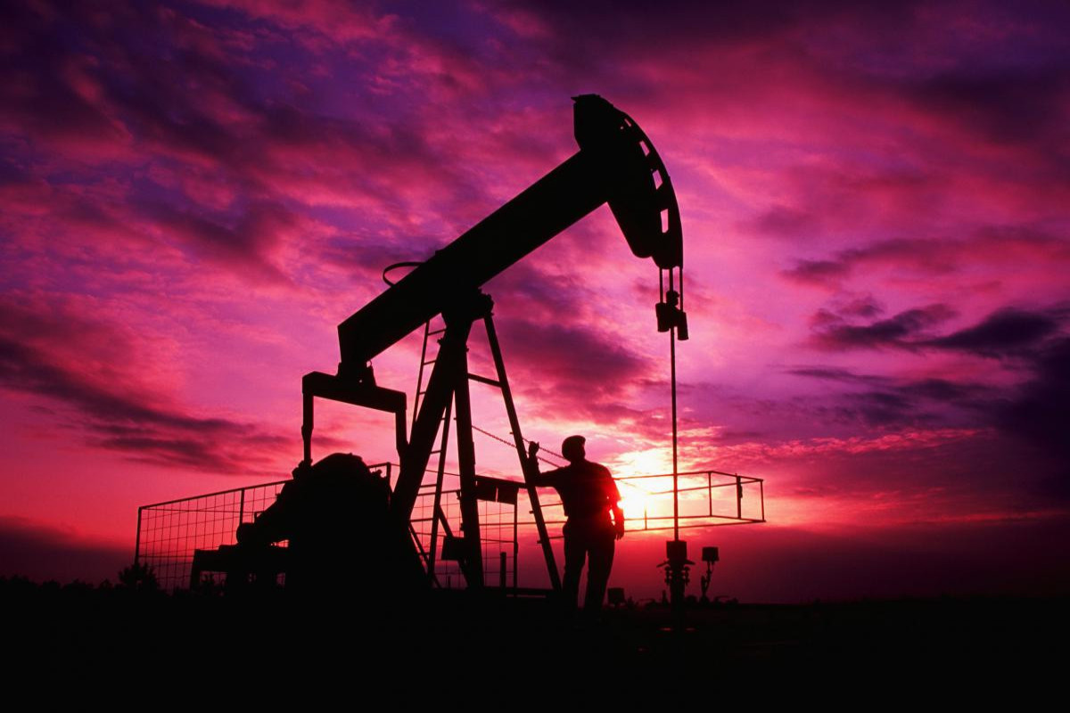 Azeri Light oil sees increase on world market