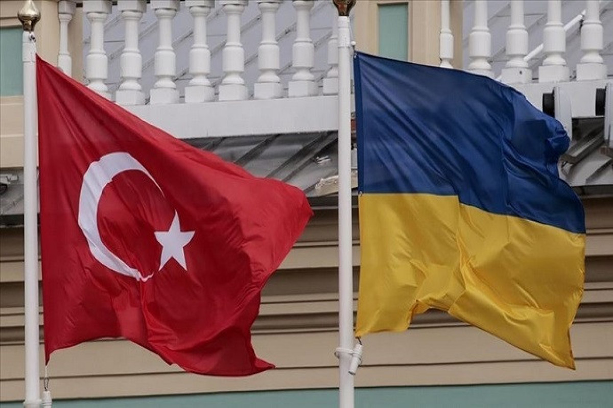 state flags of Türkiye and Ukraine