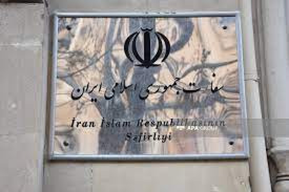 Azerbaijan stops issuing visas to Iranian citizens at int'l airports