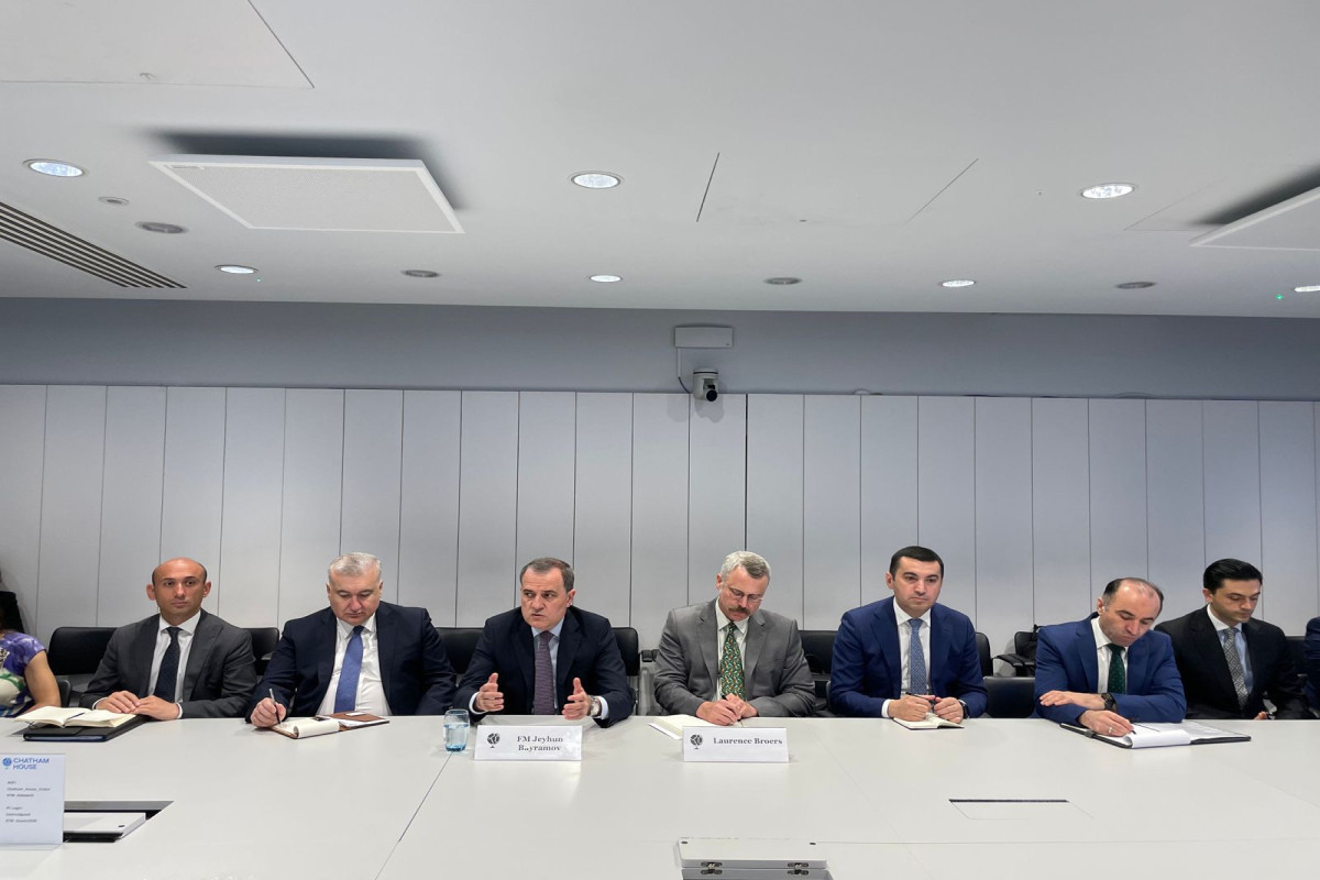 Azerbaijani FM informs about peace agenda at Chatham House