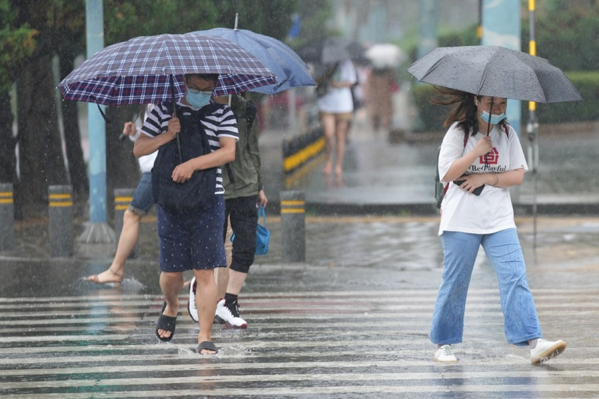 China renews yellow alert for rainstorms